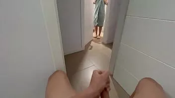 play I surprise my stepsister at the bathroom door giving me a handjob and she gives me a blowjob until i finish cumming