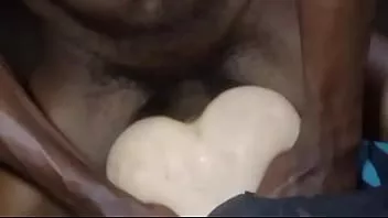 play Insegnare come scopare il culo duro di una lesbica
