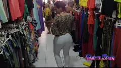 play La bombe brésilienne Bianca Brum profite de l'anal et du creampie intenses lors d'une première rencontre interraciale