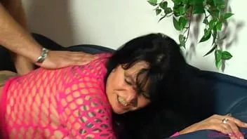 play Milf gordinho sexy em arrastão rosa foda com cara peludo com tesão