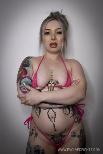 Bintang porno Kaiia Eve